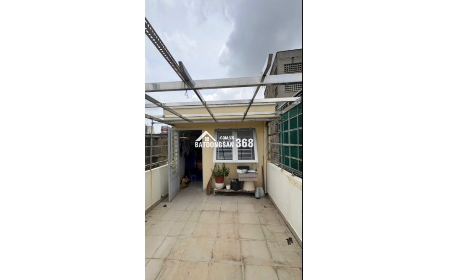 Bán nhà 1 trệt 2 lầu 1 sân thượng ngay khu trung tâm Q5