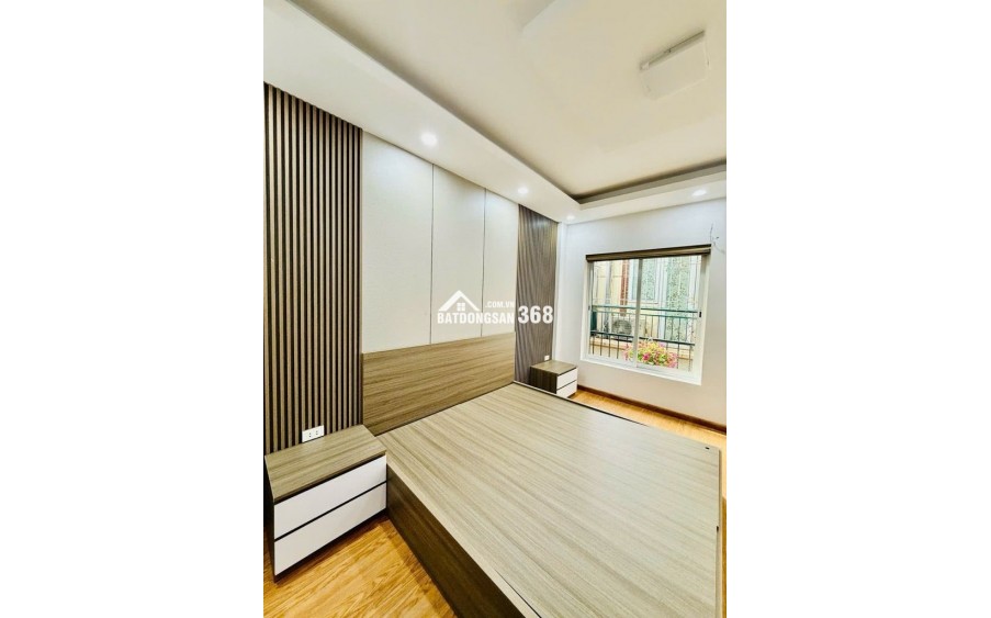 BỒ ĐỀ – NHÀ ĐẸP MỚI – FULL NỘI THẤT – VÀI PHÚT SANG PHỐ CỔ