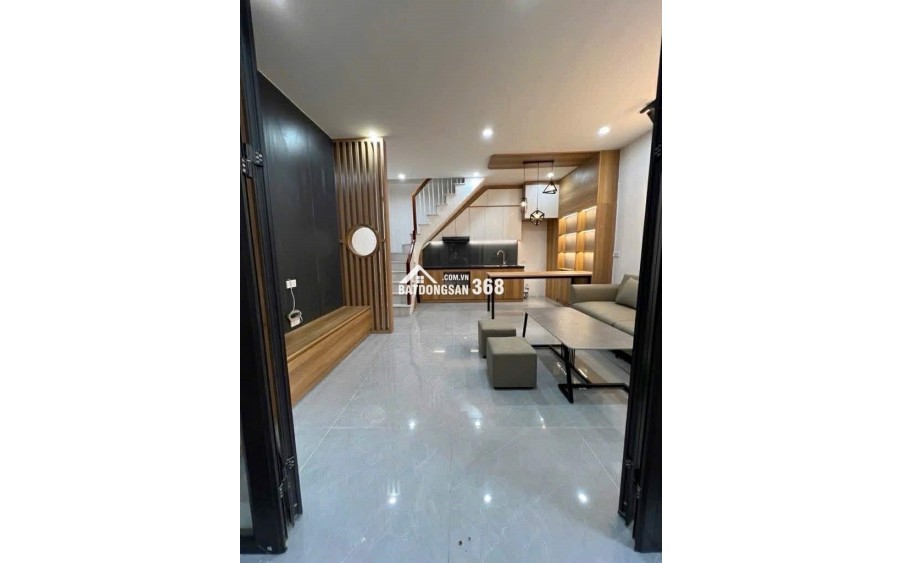 Bán nhà riêng ở ngay phố Bạch Đằng