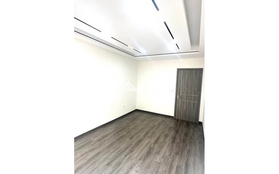 BÁN NHÀ MỚI TRUNG TÂM VIỆT HƯNG - LÔ GÓC 51M 5 TẦNG NHỈNH 8 TỶ