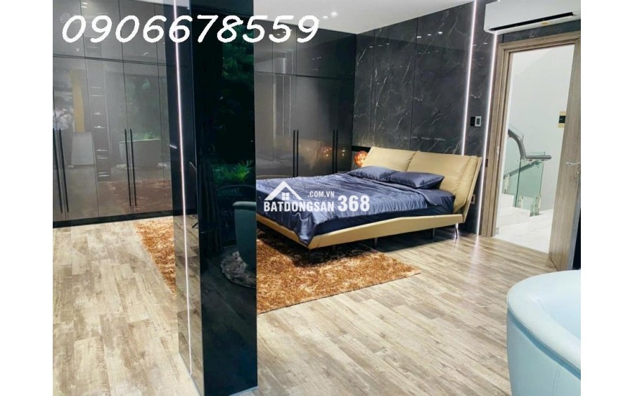 Bán Biệt thự căn góc ngay Hồ Bán Nguyệt Phú Mỹ Hưng Q7