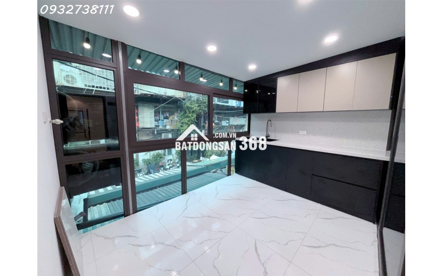 Bán căn hộ nhà tập thể đường Nguyễn Khoái, Hai Bà Trưng, cực đẹp, giá tốt nhất thị trường