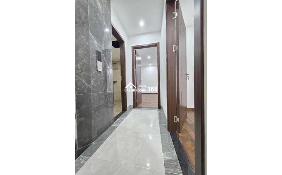 Bán nhà riêng Phố Lụa _Ô tô vào nhà_51M2_ Nở hậu_Thang máy_Chỉ hơn 13 tỷ !