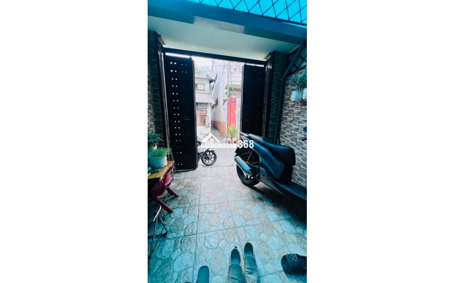 Nhà đẹp Q.10 - CMT8 - hẻm xe hơi thông - 48m2 - 4 tầng - giá 8ty2