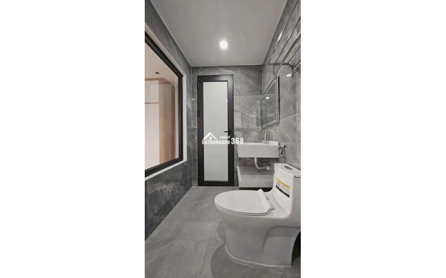 Bán nhà Thạch Bàn, gần AEON, 53m2, không gian sống yên bình, 5.95 tỷ