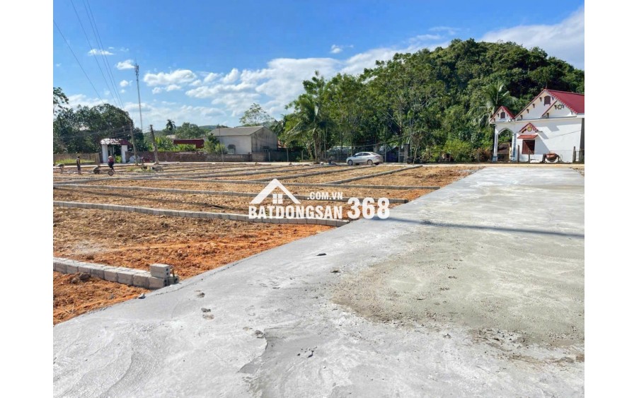 Xả lỗ lô đất Thạch Qảng, TH. Vị trí đắc địa Sát KCN, ngay đường mòn Hồ Chí Minh, Diện tích 212,4m2  full thổ cư giá 195 triệu