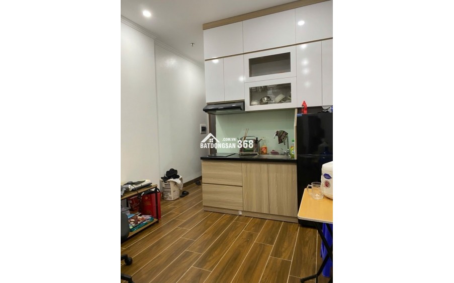 Ô TÔ LÙI CỬA - THOÁNG TRƯỚC SAU - CÁCH PHỐ 10M - 6 TẦNG THANG MÁY - 8 PHÒNG VÍP - 500 TRIỆU/1Năm