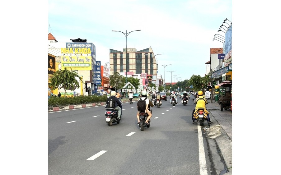 NHÀ ĐẸP 135M2, ĐƯỜNG 1A HOÀNG HỮU NAM, Q9 KẾT NỐI NHIỀU TIỆN ÍCH 6TỶ85