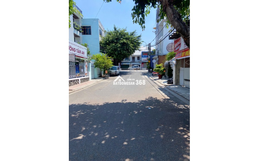 Lô Đất Ngay Trung Tâm Nha Trang Ngang Rộng 9m Phù Hợp Xây Khách Sạn, Tòa Căn Hộ Kinh Doanh