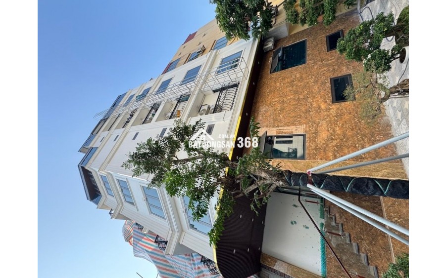 PHÂN LÔ VỈA HÈ - LÔ GÓC VIP - Ô TÔ TRÁNH - KHU VIP - TĐC TU HOÀNG - NHÀ ĐẸP LONG LANH - THANG MÁY - ĐỦ GPXD, PCCC