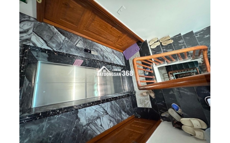 PHÂN LÔ VỈA HÈ - LÔ GÓC VIP - Ô TÔ TRÁNH - KHU VIP - TĐC TU HOÀNG - NHÀ ĐẸP LONG LANH - THANG MÁY - ĐỦ GPXD, PCCC