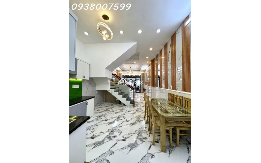 NHÀ BÁN GẤP GIẢM 400 TRIỆU. SÁT VÁCH QUẬN 7  - NHÀ MỚI Ở NGAY (4x15m) VUÔNG VỨC, TẶNG FULL NỘI THẤT - SỔ HỒNG HOÀN CÔNG, CÔNG CHỨNG NGAY - 5.5 TỶ