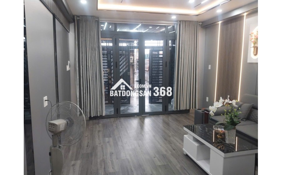 NHÀ MẶT TIỀN HẺM XE HƠI – HẺM 1806 HUỲNH TẤN PHÁT, NHÀ BÈ 
 Giá bán: 5 tỷ 850 triệu (thương lượng chính chủ)