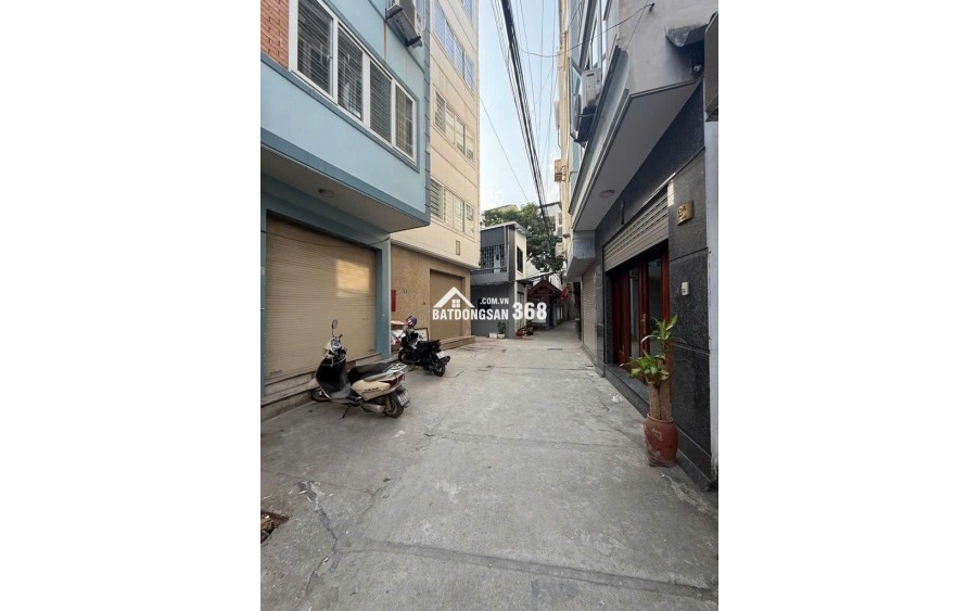 bán nhà lĩnh nam gần đường trường đại học, gàn chợ nhà 5 tầng