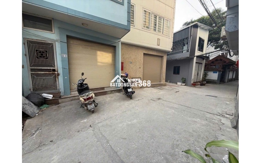 bán nhà lĩnh nam gần đường trường đại học, gàn chợ nhà 5 tầng