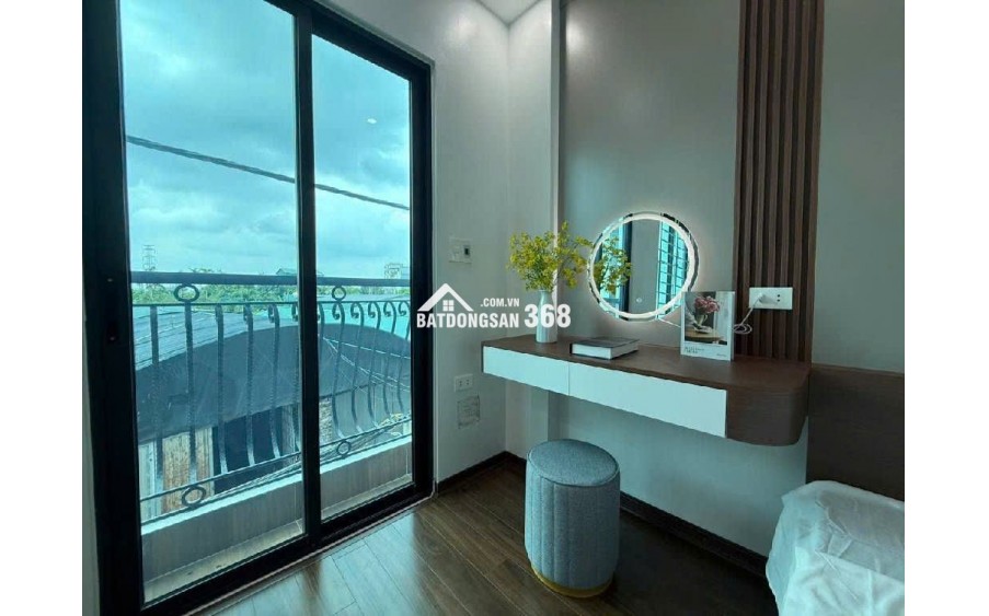 LÔ Góc- Kinh DOANH, Ô Tô Tránh Thượng CÁT, Nhà 5 Tầng THANG MÁY Diện Tích 42 M2 Giá Nhỉnh 7 Tỷ.