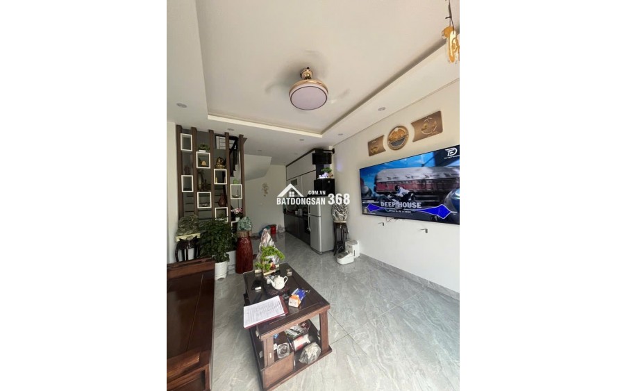 NHÀ ĐẸP THƯỢNG CÁT, Ô TÔ ĐỖ CỬA, CẠNH CHỢ, PHÒNG KHÁM 30 M2 GIÁ 6,2 TỶ.