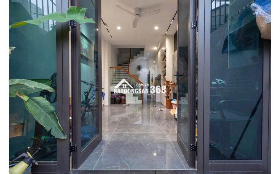  NHÀ NGUYỄN VĂN LINH – Ô TÔ TRÁNH – Ở SƯỚNG, KINH DOANH TỐT - DT 36M2 - GIÁ CHỈ 8,5 TỶ 