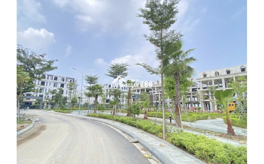  CẦN BÁN GẤP BIỆT THỰ TRUNG TÂM THƯỜNG TÍN – VIEW HỒ, MẶT ĐƯỜNG LỚN 