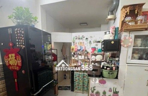 Cần Bán Gấp Nhà Giá Rẻ Nguyễn Văn Cừ P.2 Q.5- Giá chỉ 6,6tỷ TL