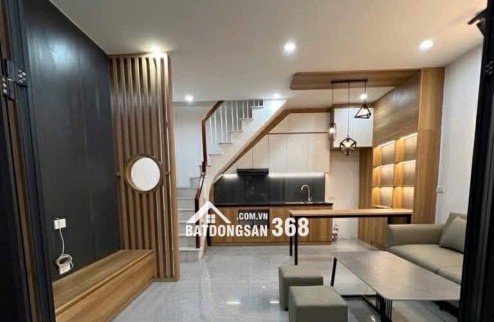 Bán nhà riêng ở ngay phố Bạch Đằng