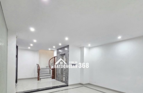 Bán nhà riêng Phố Lụa _Ô tô vào nhà_51M2_ Nở hậu_Thang máy_Chỉ hơn 13 tỷ !