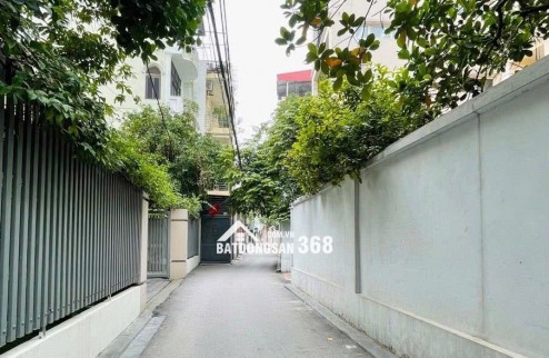 Bán nhà hiếm gần lô góc, Khối 7B tt Đông Anh, 2 mặt thoáng, vài bước chân ra phố chỉ 5 tỷ