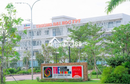 Bán Nhà Phố 4 tầng đối diện trường liên cấp FPT