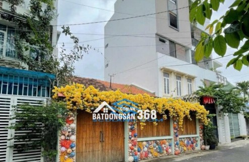 CẦN BÁN NHÀ MẶT TIỀN NGANG 8.5m – VUÔNG VỨC – TRUNG TÂM BÀN CỜ NHA TRANG