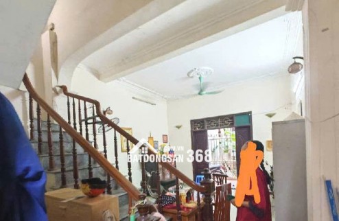 Bán Nhà 3 Tầng 61M2 Liên Mạc Từ Liêm Mặt Tiền 5M Giá Nhỉnh 6 Tỷ, Gần Ô Tô, Sổ Đẹp, Nở Hậu