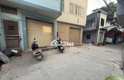 bán nhà lĩnh nam gần đường trường đại học, gàn chợ nhà 5 tầng