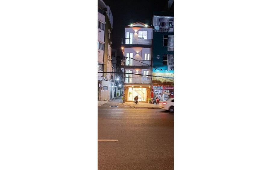 Đinh Bộ Lĩnh, Bình Thạnh, Ngay Ngãy Tư Hàng Xanh, Nhà mới, lô góc hai mặt tiền