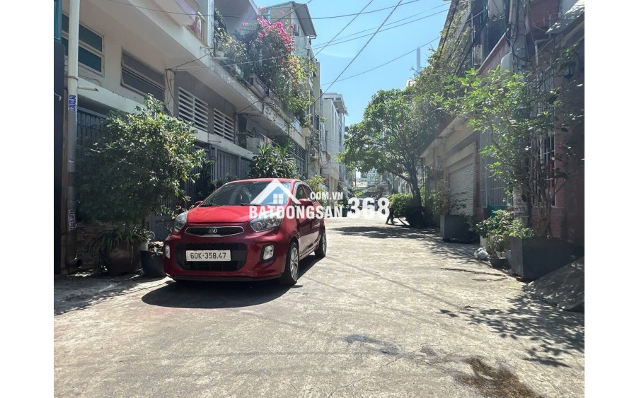 Bán nhà nát tặng GPXD HXH Quang Trung thông thương ngang 4m 56m2 tiện xây siêu phẩm chỉ 5.6 tỷ.