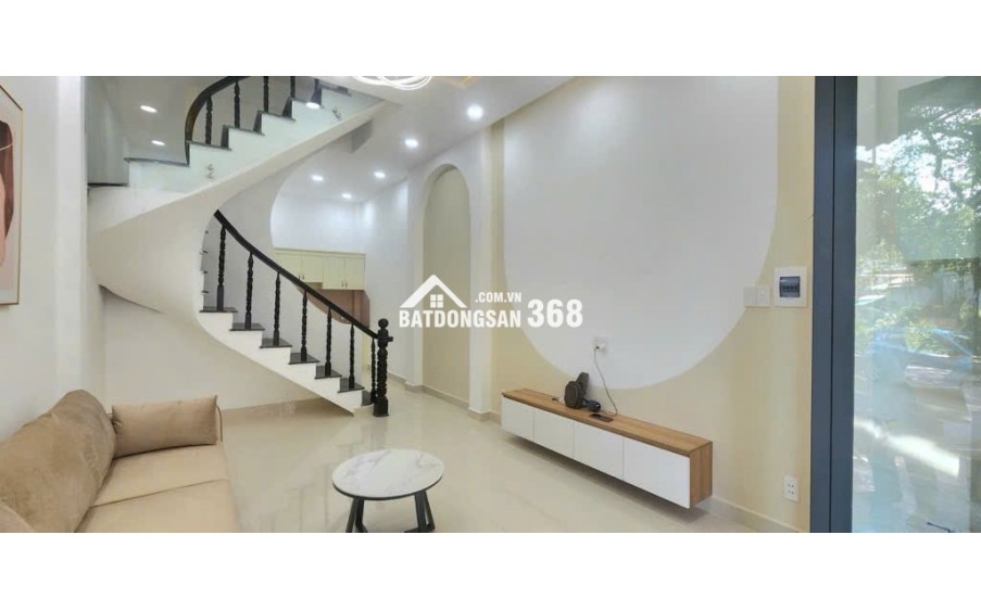 Bán nhà giá rẻ bất ngờ HXH Phan Huy Ích ngang 4m 31m2 3 tầng tặng nội thất nhỉnh 5tỷ.