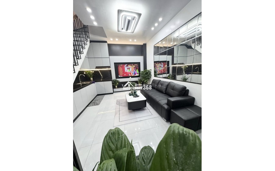 BÁN HÀNG HIẾM VỊ TRÍ ĐẸP PHỐ BẠCH MAI 24M 5 TẦNG MT 4,1M SÁT PHỐ HUẾ, BÀ TRIỆU 5.58 TỶ