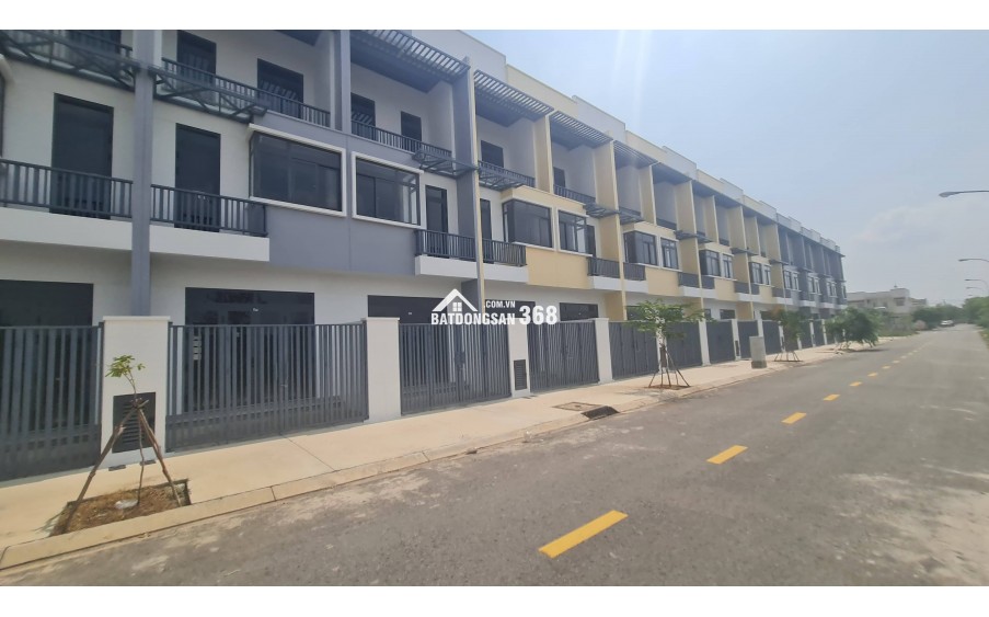 GIÁ NHÀ THUÊ – SỞ HỮU NHÀ PHỐ THẬT - LỜI GIẢI AN CƯ CHO GIA ĐÌNH TRẺ