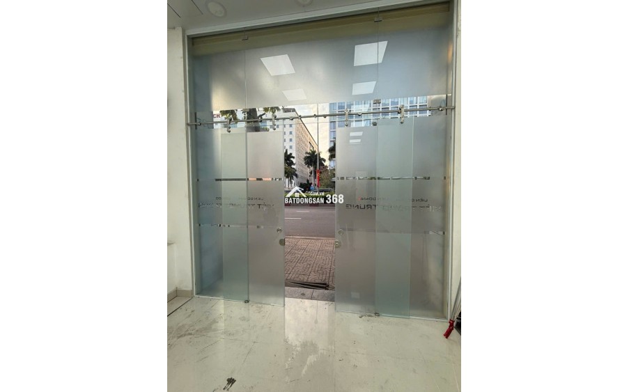 Cho thuê nhà 516 cộng hòa p13 q.tân bình 1 trệt 3 lầu