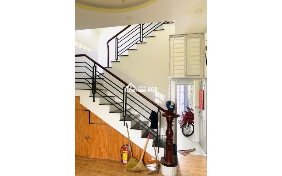 TÂN PHÚ - HẼM Ô TÔ - NHÀ LÔ GÓC 3 TẦNG VỪA Ở VỪA CHO THUÊ - NGANG KHỦNG 8M NỞ HẬU - SỔ CHÍNH CHỦ BÌA HOÀN CÔNG ĐỦ - NHỈNH 7 TỶ.