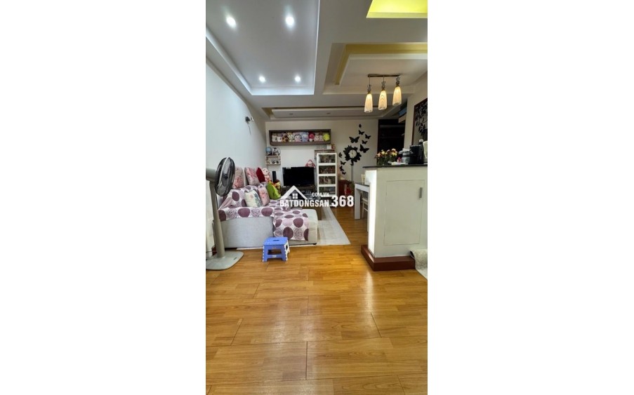 CC Quận 8 - Đã Có Sổ hồng lâu dài - Thang Máy - Giáp Quận 1 - 2PN -59M - cho thuê 9tr/th - Nhỉnh 3 Tỷ