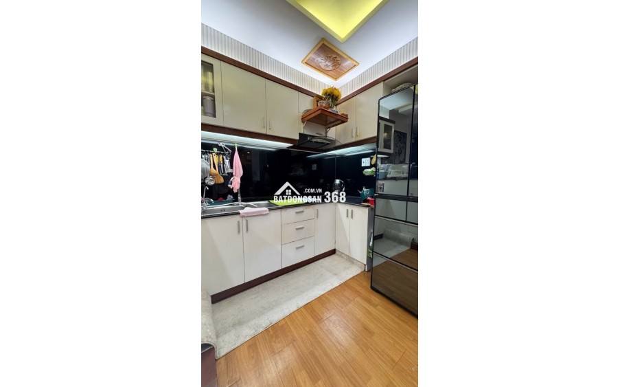 CC Quận 8 - Đã Có Sổ hồng lâu dài - Thang Máy - Giáp Quận 1 - 2PN -59M - cho thuê 9tr/th - Nhỉnh 3 Tỷ