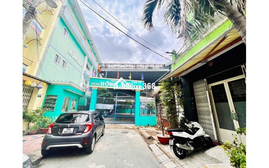 Giảm nhẹ 100tr - Giá mới 9.8 tỷ bán gấp. NHÀ 4 TẦNG CHÍNH CHỦ - NGÀY CÔNG TRƯỜNG HỒNG ĐỨC,