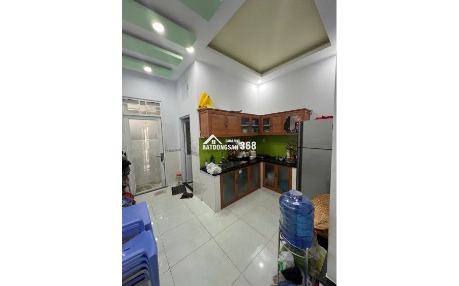 Bán nhà ngộp bank ngang 4m 54m2 hẻm xe hơi đường Nguyễn Văn Quá Quận 12 giá chỉ 4.X tỷ