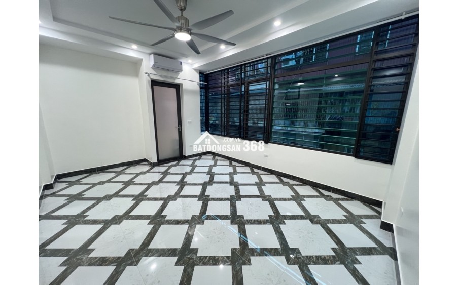 Bán nhà Kim Ngưu, 40m2 ngõ to đẹp, gần phố, nhà mới oto 4 ngủ chỉ nhỉnh 8,5 tỷ