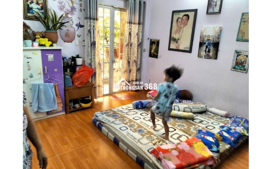 Nhà Q.8 - Bông Sao - hẻm xe hơi 60m2 -3 tầng - 5ty7