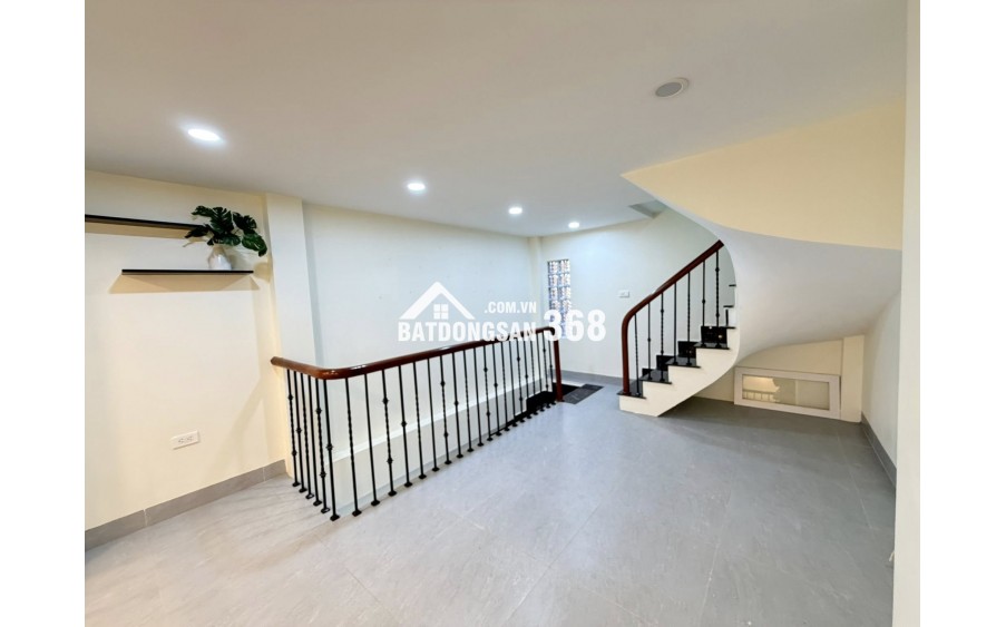 BÁN NHÀ CẦU GIẤYNGÕ THÔNG ĐẸP KHÔNG TÌ VẾT 36M 5 TẦNG LÔ GÓC 9.1 TỶ