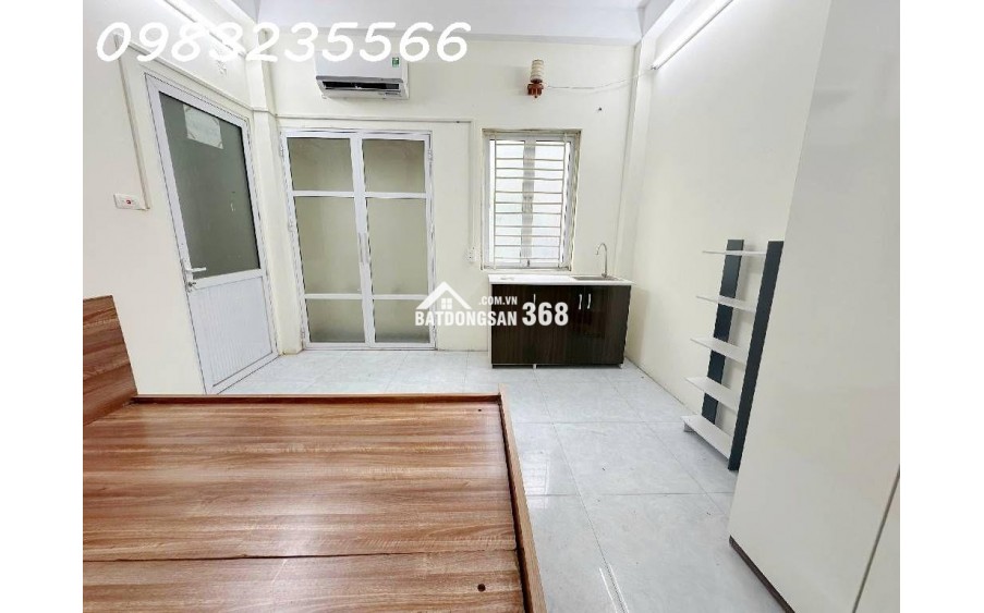 Bán nhà hiếm, Bắc Từ Liêm, lô góc 3 mặt thoáng, ô tô đỗ cửa, ở sướng, giá mê, ngay Học viện Tài Chính