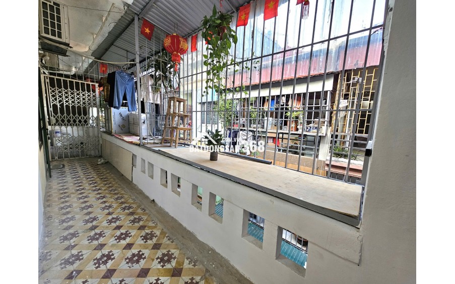 CHÍNH CHỦ CẦN BÁN CĂN HỘ 60m2, 3PN, TRUNG TÂM CẦU BƯƠU GẦN VIỆN 103,BỎNG,K