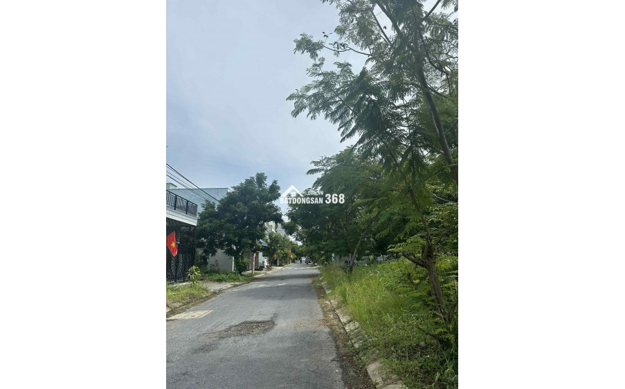 Bán lô đất đường HOÀ PHÚ 11 - gần Công Viên thoáng mát .Dt 100m2 giá 5ty190 LH 0942992361