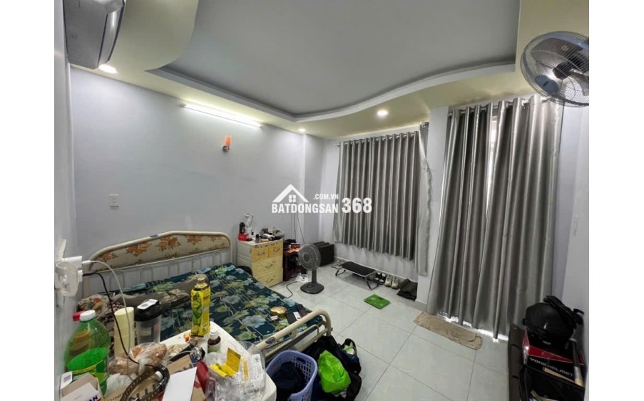 Bán nhà ngộp bank ngang 4m 54m2 hẻm xe hơi đường Nguyễn Văn Quá Quận 12 giá chỉ 4.X tỷ