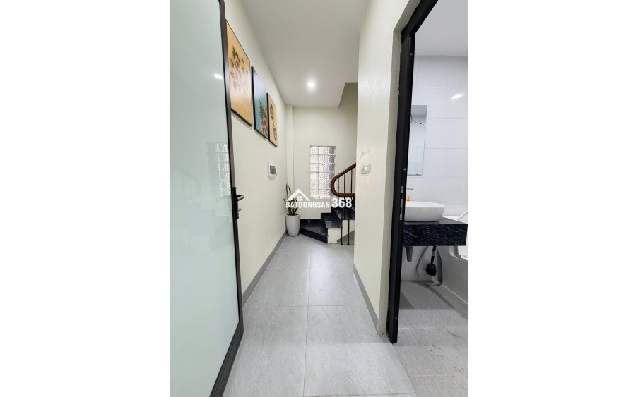 BÁN NHÀ CẦU GIẤYNGÕ THÔNG ĐẸP KHÔNG TÌ VẾT 36M 5 TẦNG LÔ GÓC 9.1 TỶ